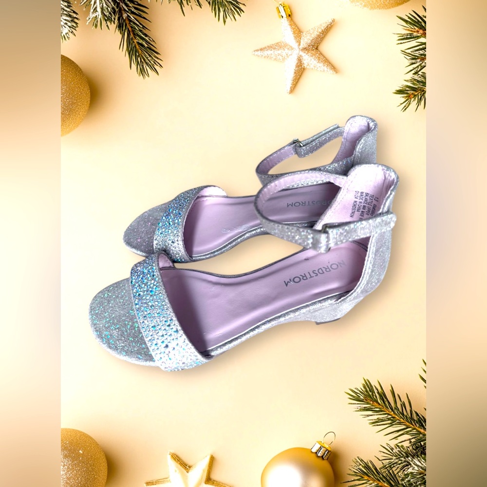 Nordstroms Girl’s Holiday Christmas Shoes size 13